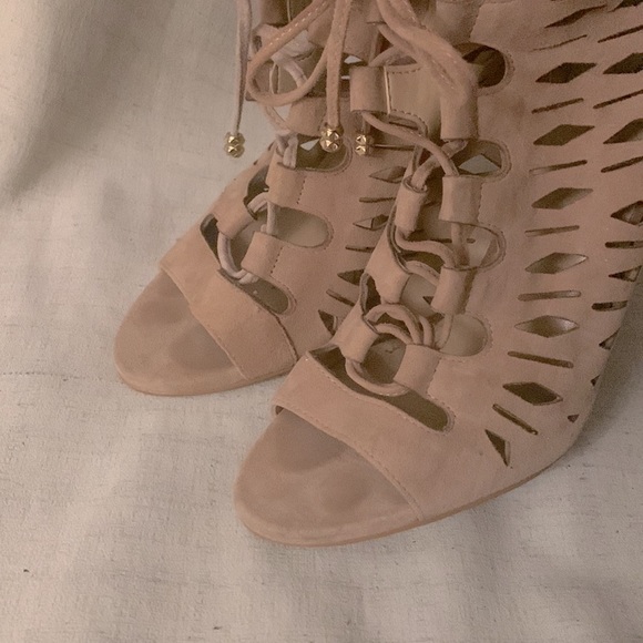 🔥1/2 of Summer Sale!🔥 Karl Lagerfeld Paris Berri Suede Open Toe Booties - Picture 6 of 9